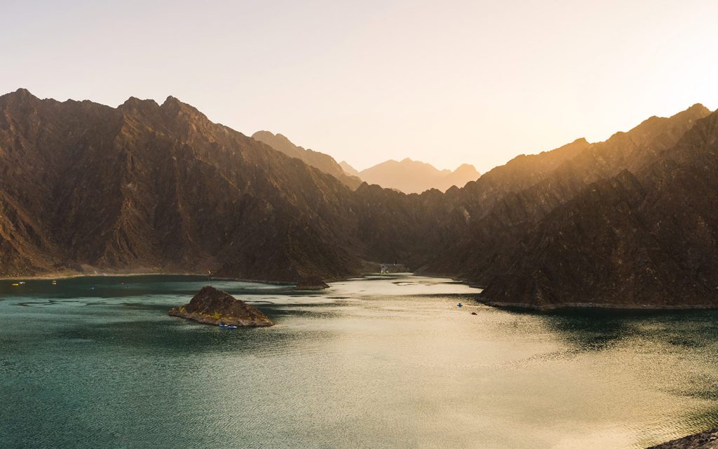 أشهر جبال الإمارات وأهم الأنشطة التي يمكنك القيام بها أثناء زيارتها