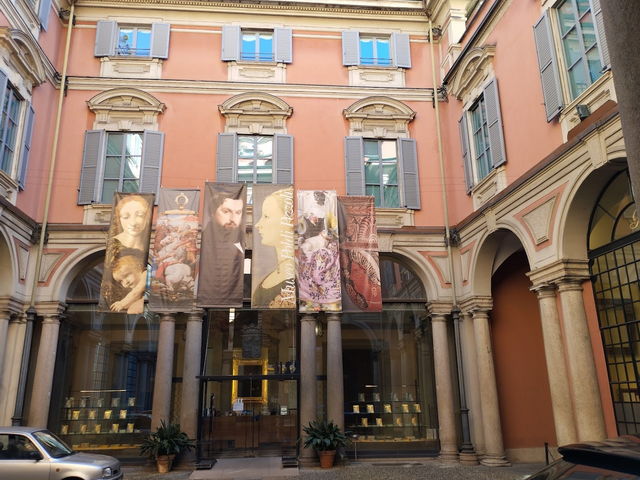 متحف بولدي بيزولي ميلان