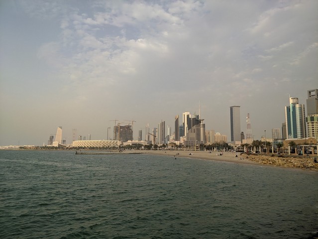 شاطئ الشويخ الكويت